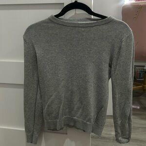 Kids sweater size 8/10 very simple and cute!!